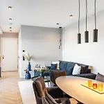 Apartament The Summit I